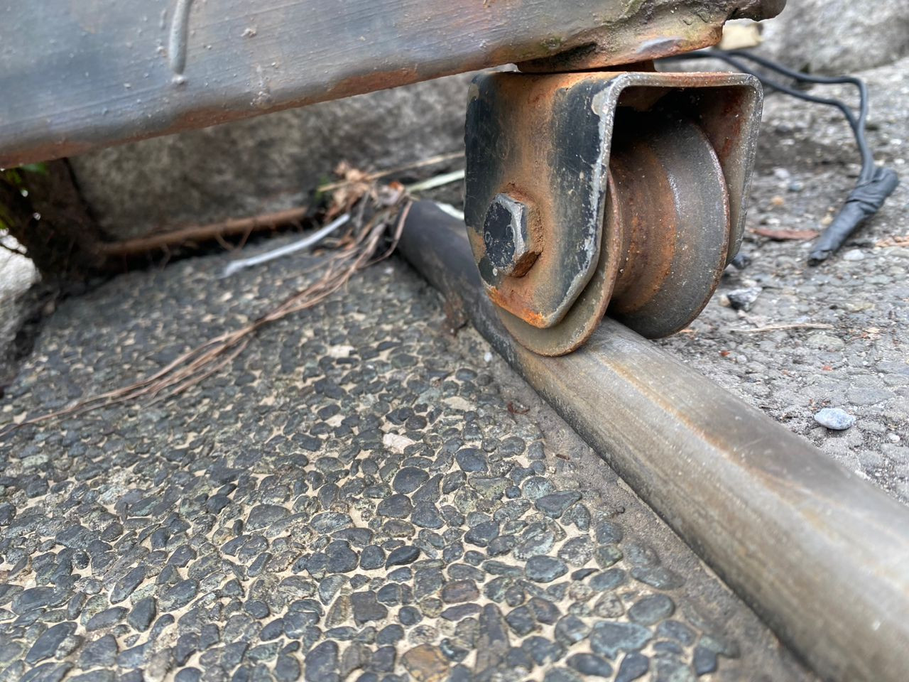 Replace Autogate Roller Gombak