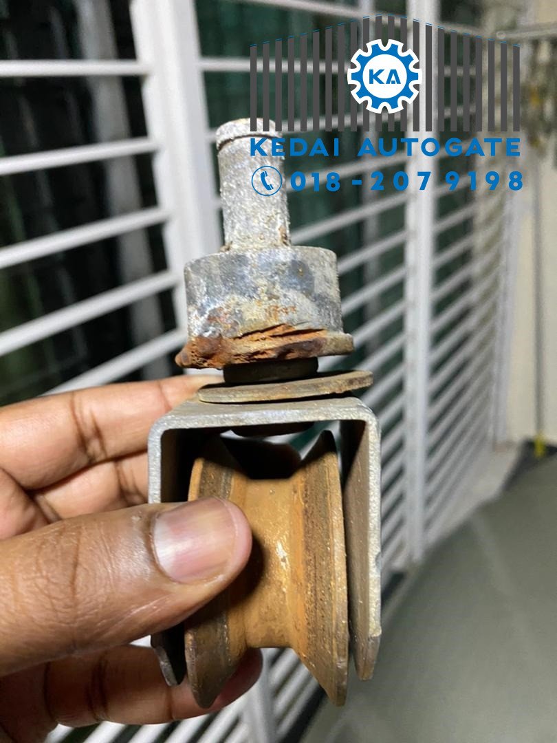 Auto Gate Wheel Damaged Cheras