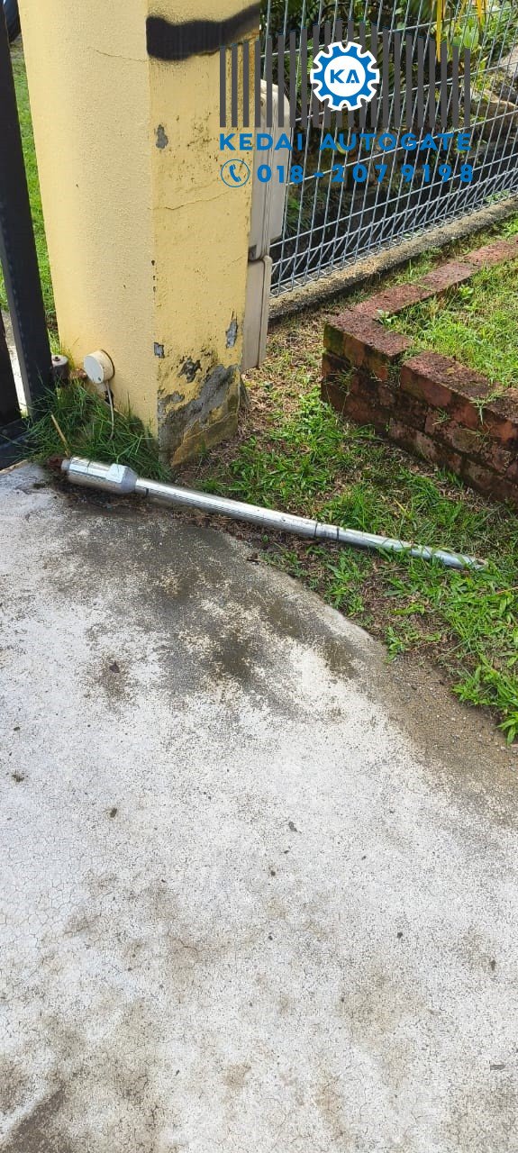 Stainless Steel Arm Autogate Gombak