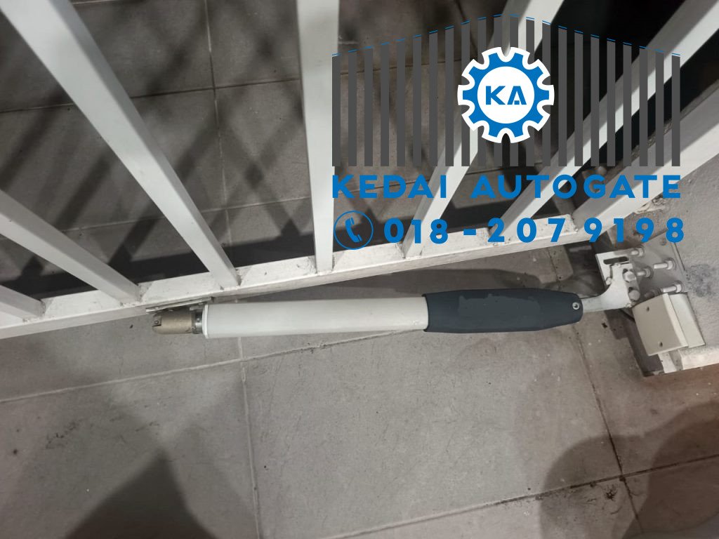 Baiki Autogate Swing USJ