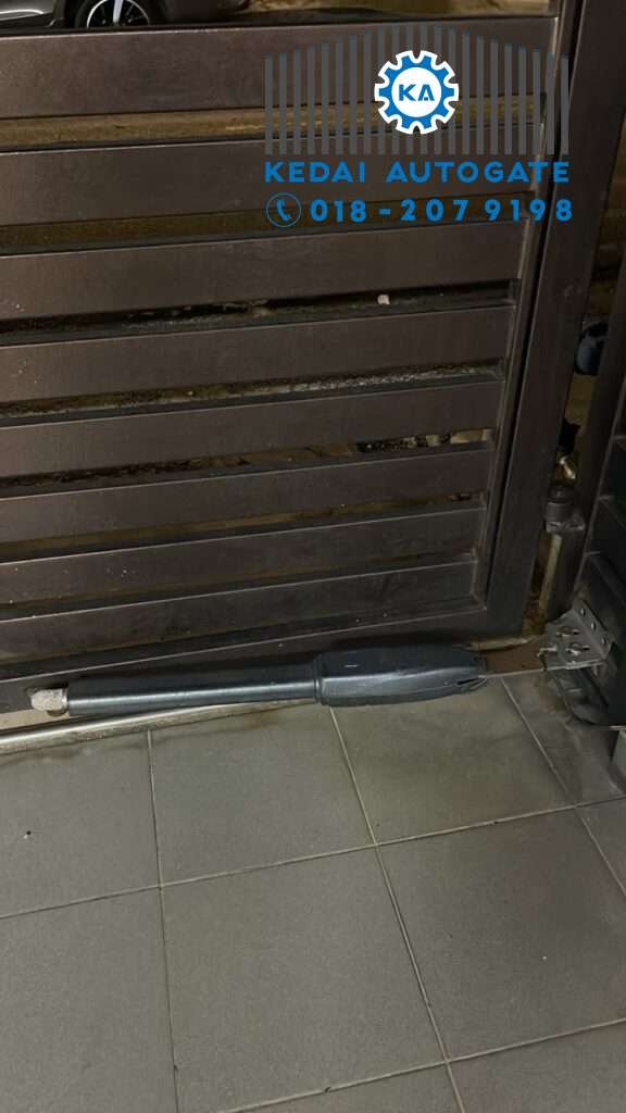 Folding Auto Gate Repair Wangsa Maju