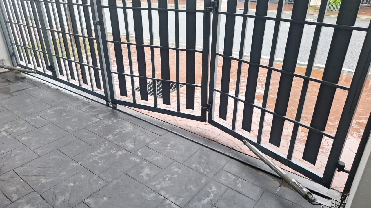 Puchong Autogate Repair Services